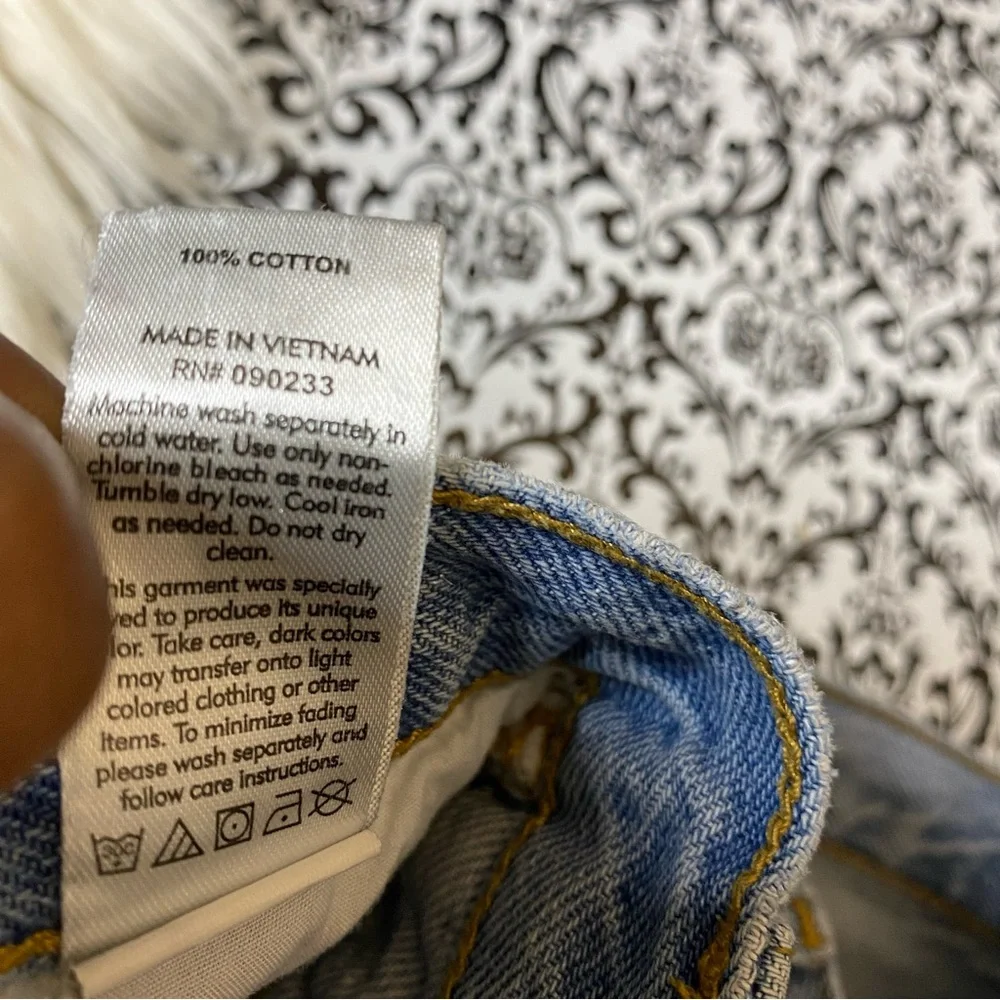 pacsun : size : 25 : ultra high-rise vintage denim distressed ripped jean shorts